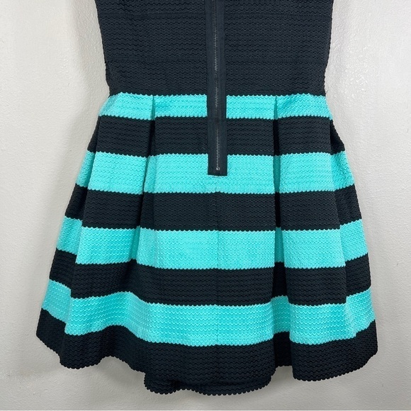 LARGE JUNIORS STRIPED STRAPLESS DRESS BLACK MINT GREEN STRETCH EVENT PARTY - Picture 6 of 8